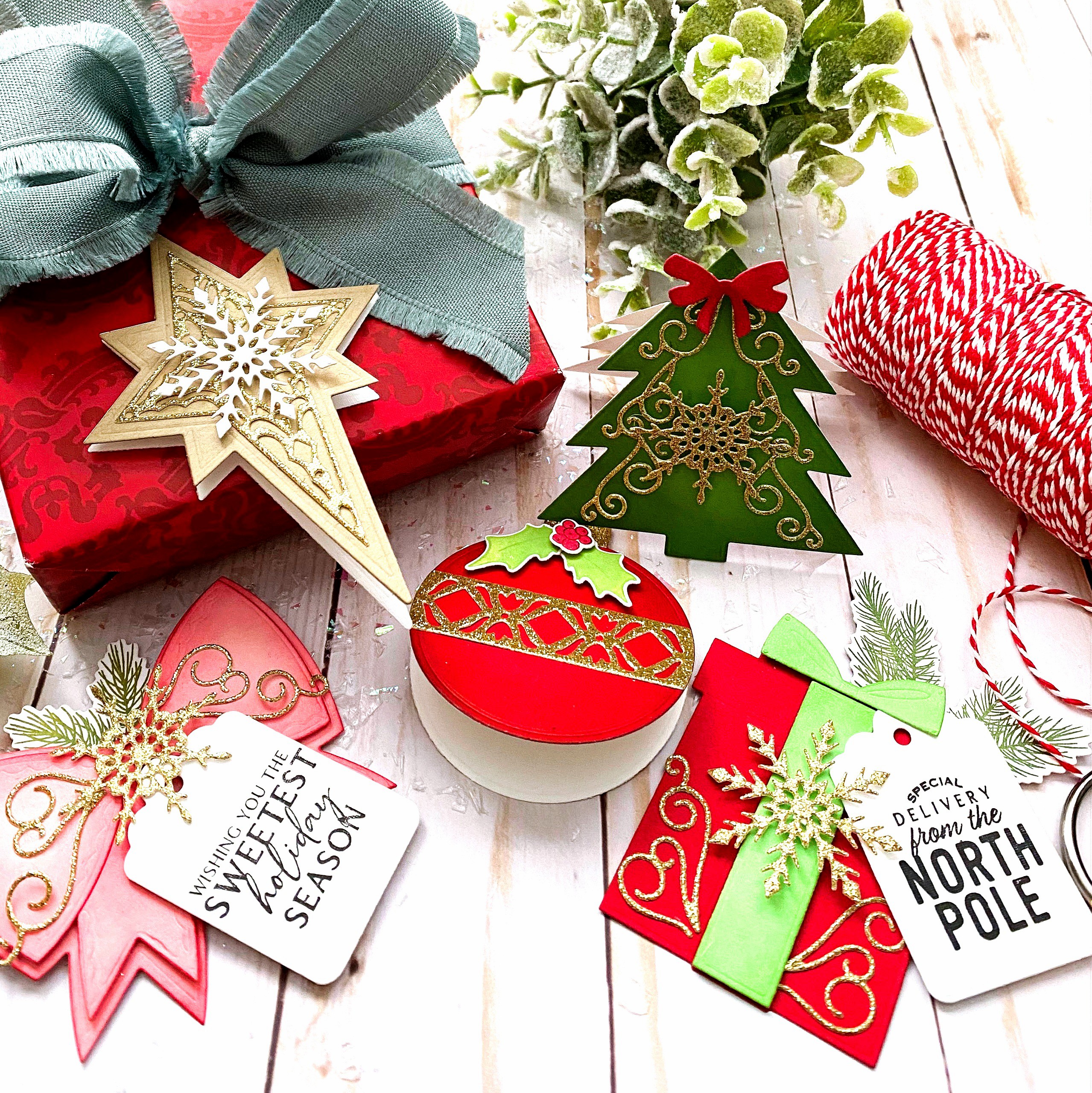 Holiday Cheer Gift Tags Die